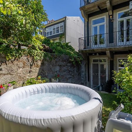 Host Wise - Homely Noble Flats - Garden & Jacuzzi Porto Exterior foto