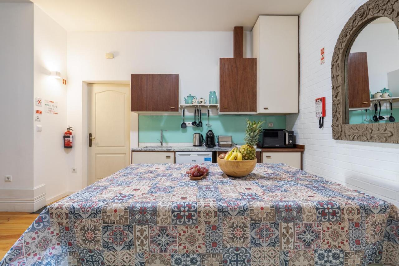 Host Wise - Homely Noble Flats - Garden & Jacuzzi Porto Exterior foto