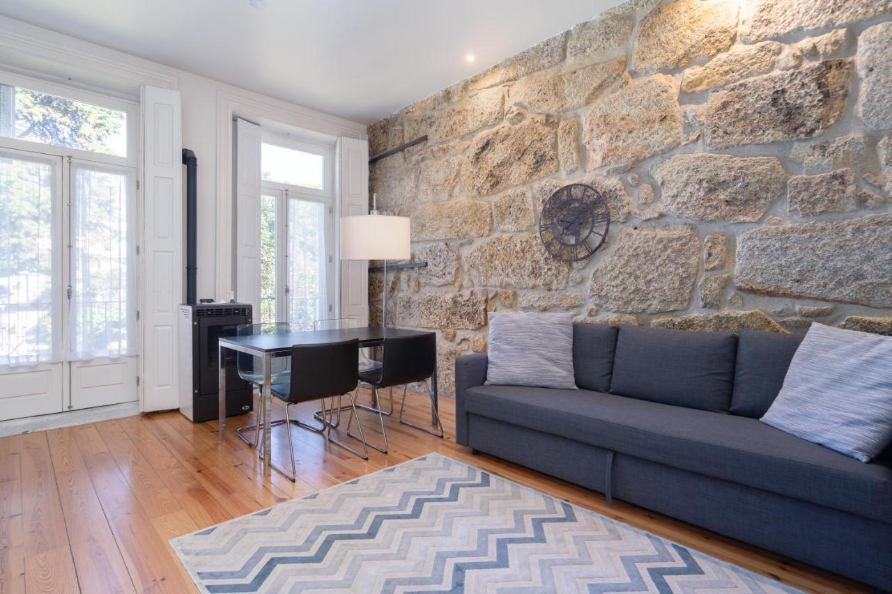 Host Wise - Homely Noble Flats - Garden & Jacuzzi Porto Exterior foto